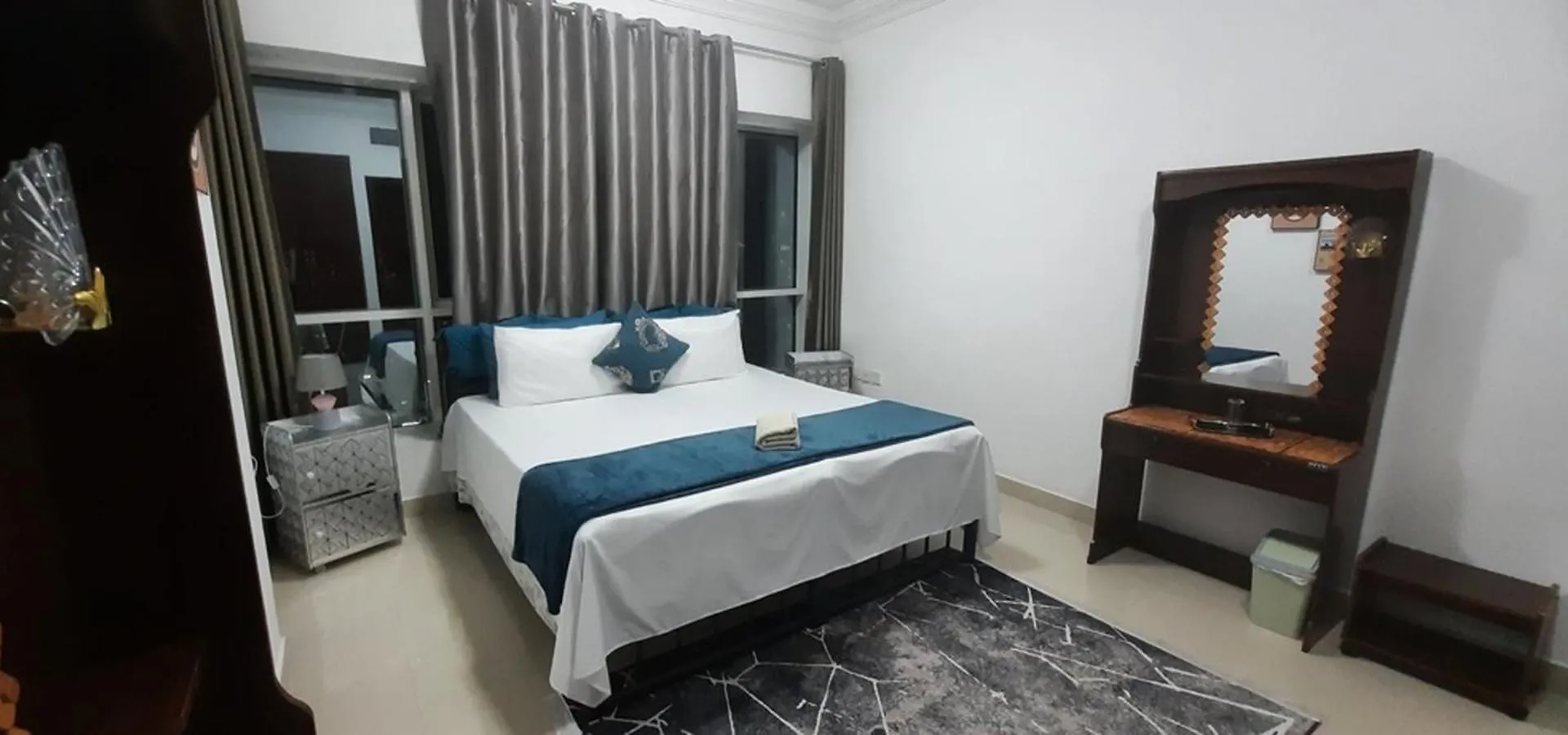 Beach Side Private Room At Sharjah-Dubai Border location